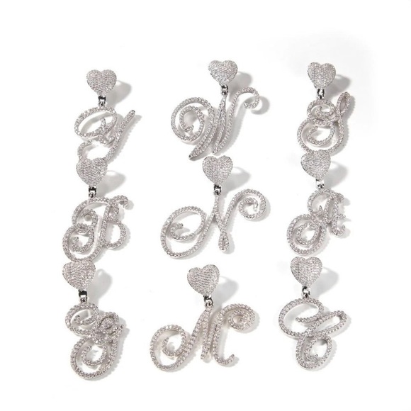 Monogram intial necklace - Picture 4 of 4